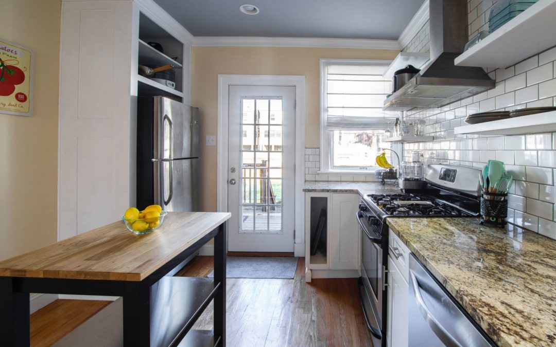 The Things to Pack Before You Buy Moving Crates in Chicago