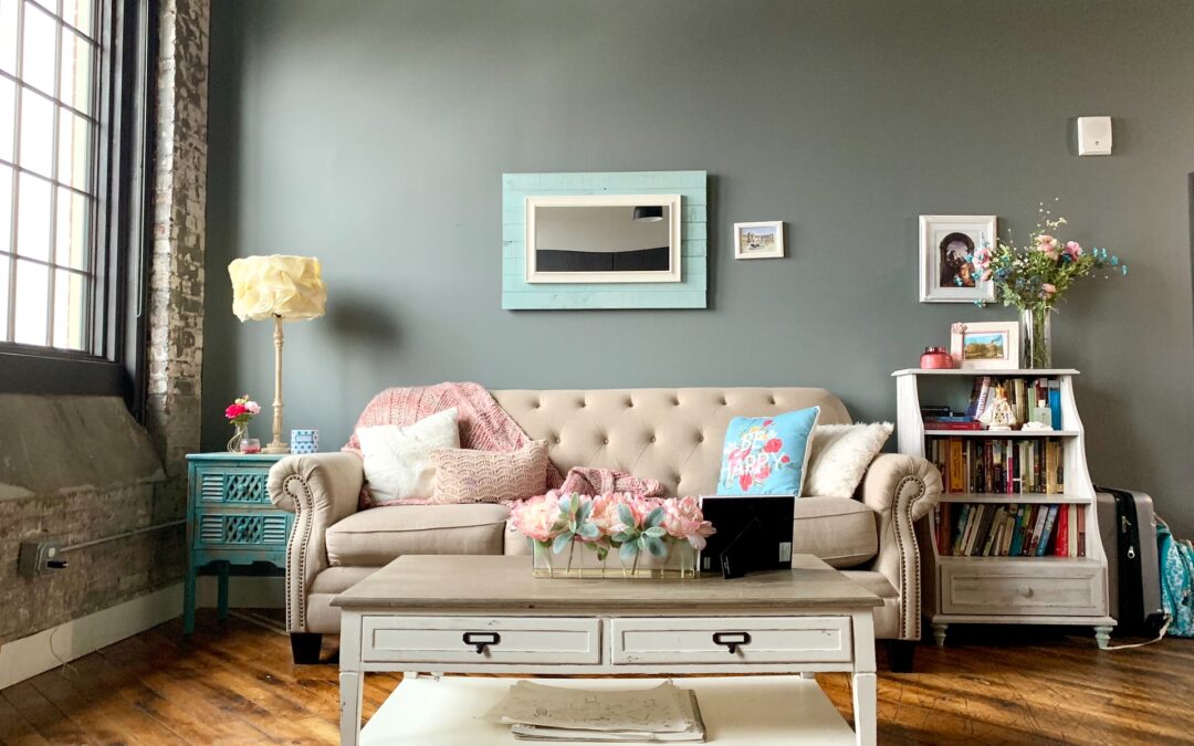 Does your favorite place to unwind and spend time with family and friends need to be packed into boxes? Let’s see how to pack a living room.