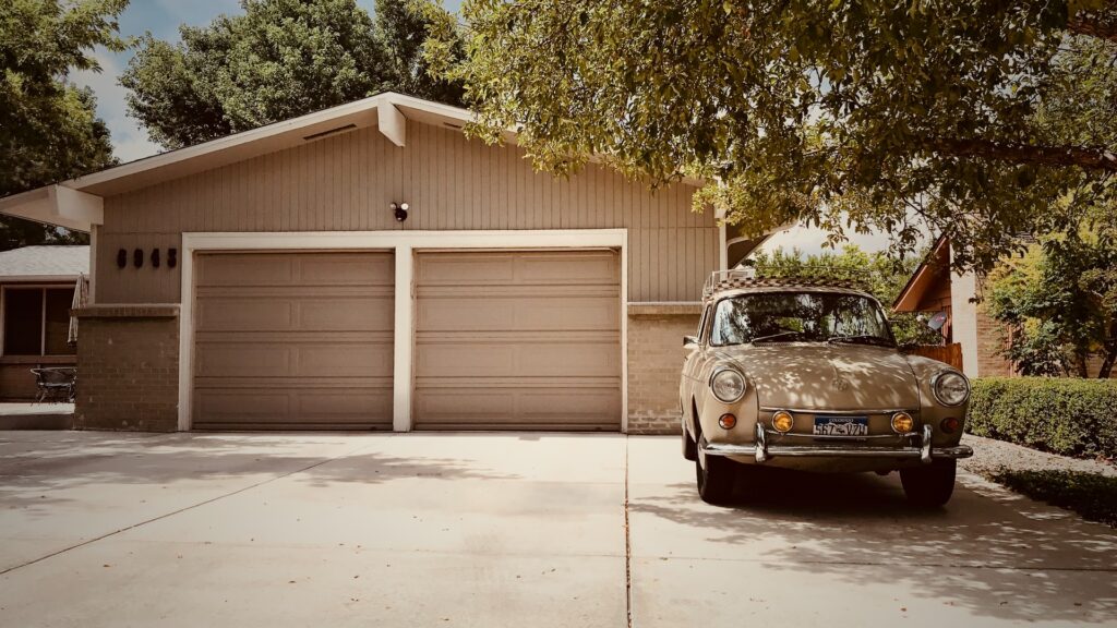 Your storage area, once properly pack, will be easy to relocate. Let’s see how to pack a garage safely and easily, in a few steps.